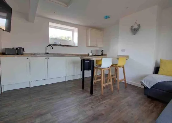 Lovely Bakewell Apartment